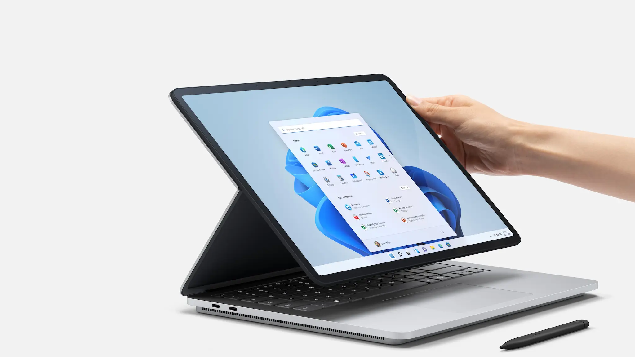 Microsoft ra mắt Surface Laptop Studio: chiếc Surface mạnh mẽ nhất