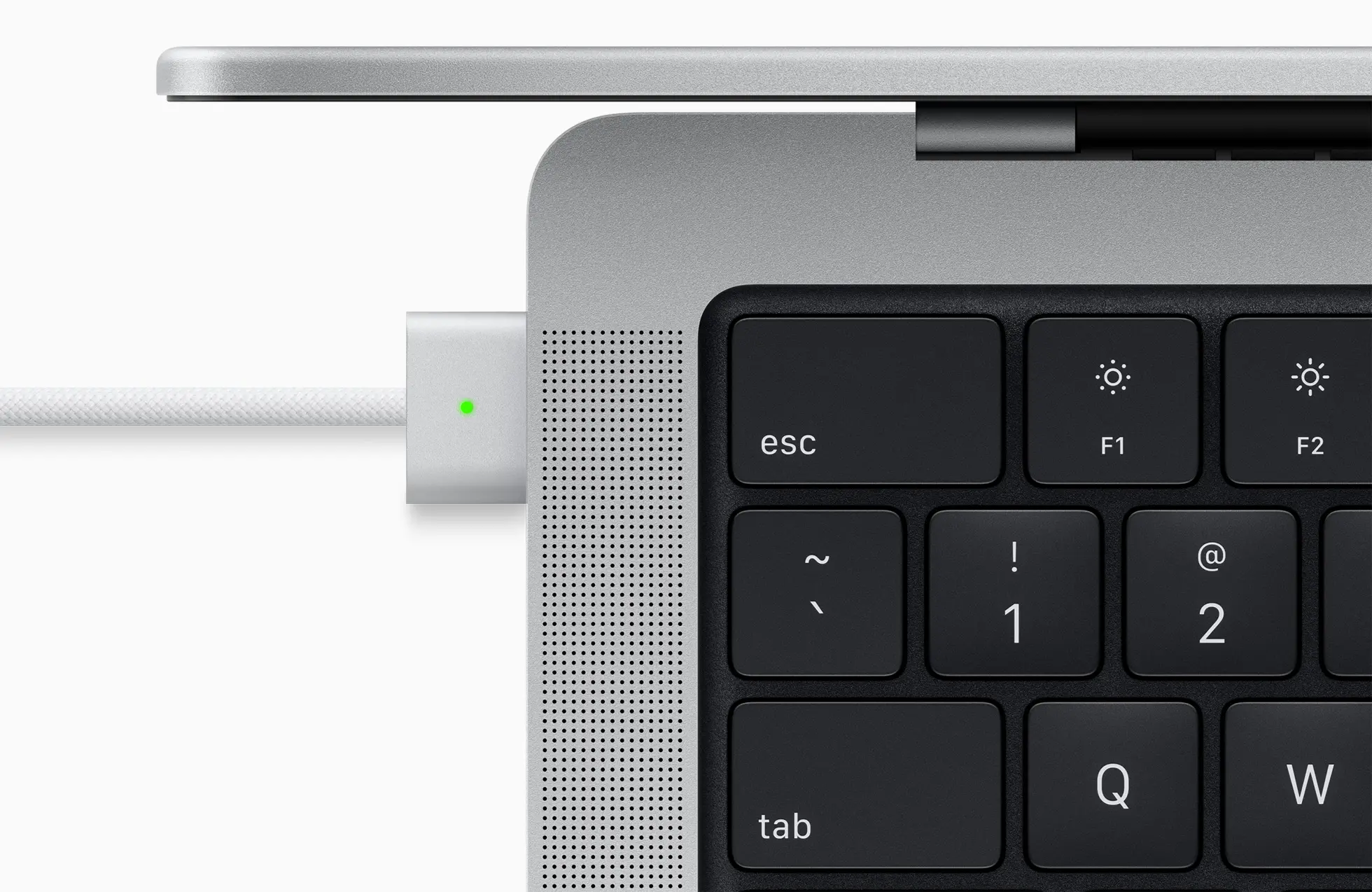 Apple ra mắt MacBook Pro 14 inch và 16 inch mới: Màn hình “tai thỏ”, 120Hz, giá từ 55.9 triệu đồng