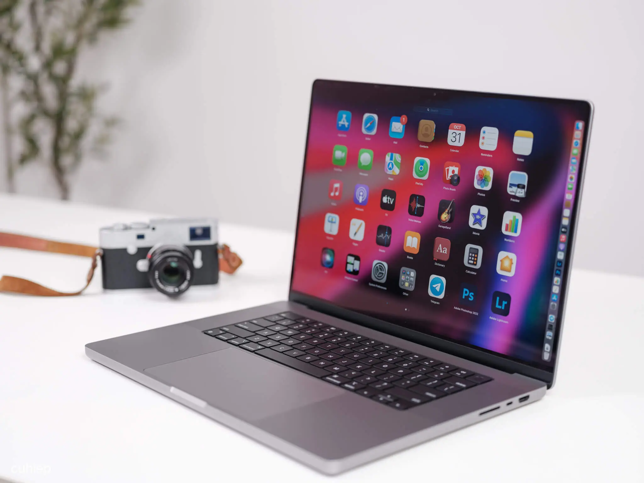 Apple Macbook Pro 2021 Với Dell Xps 2022 Ultrabook Nào Là Cao Cấp Thực Sự? H7